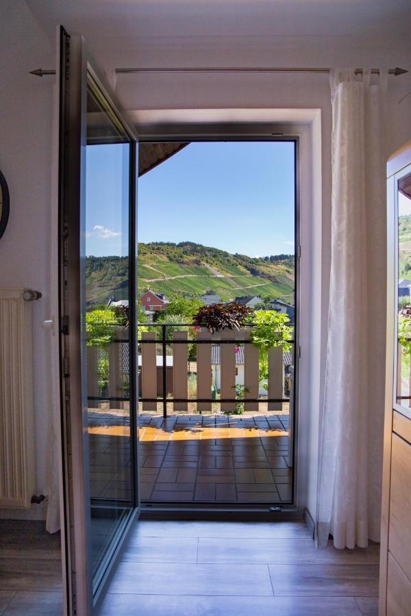 Apartament Ferienweingut Juergen Beth Kröv Zewnętrze zdjęcie